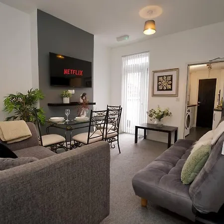 Gordon House - Fully Furnished, Tvs In All Rooms, Free Parking, Netflix, Walk To City Centre Coventry Exterior photo