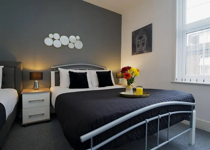 Gordon House - Fully Furnished, Tvs In All Rooms, Free Parking, Netflix, Walk To City Centre
